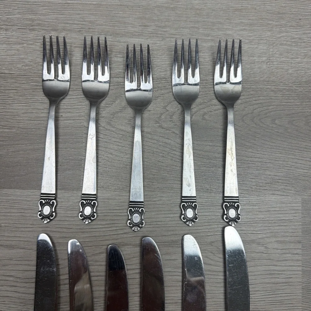 Vintage Stainless Steel Made In Japan Silverware Lot Of 6 Dinner Knifes, 5 Forks